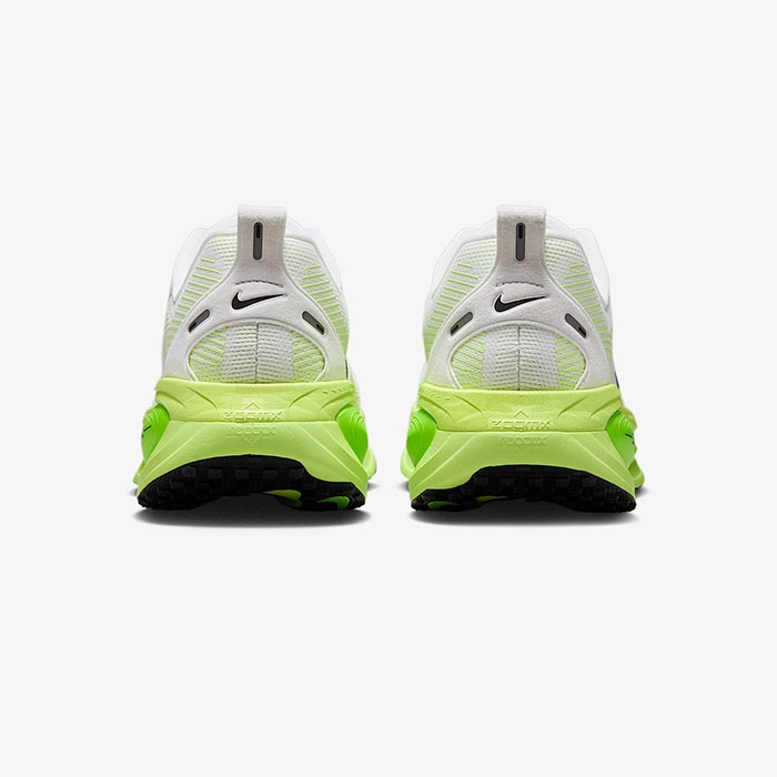 NIKE ナイキ ランニングシューズ ナイキ ボメロ 18 ホワイト