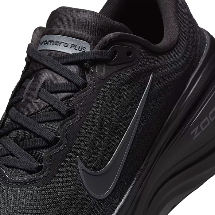 NIKE ナイキ ランニングシューズ Vomero Plus ボメロ プラス ブラック
