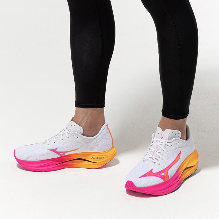 ピンク、イエロー、ホワイトへり各10m ミズノ(MIZUNO) ランニングシューズ ウエーブリベリオンフラッシュ3