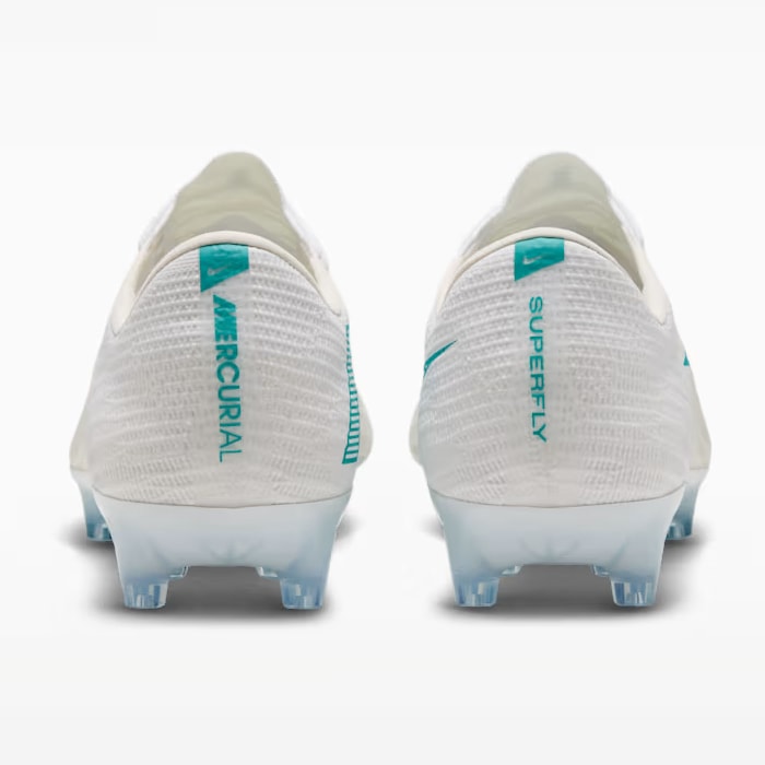 NIKE ナイキ サッカースパイク ズーム マーキュリアル スーパーフライ