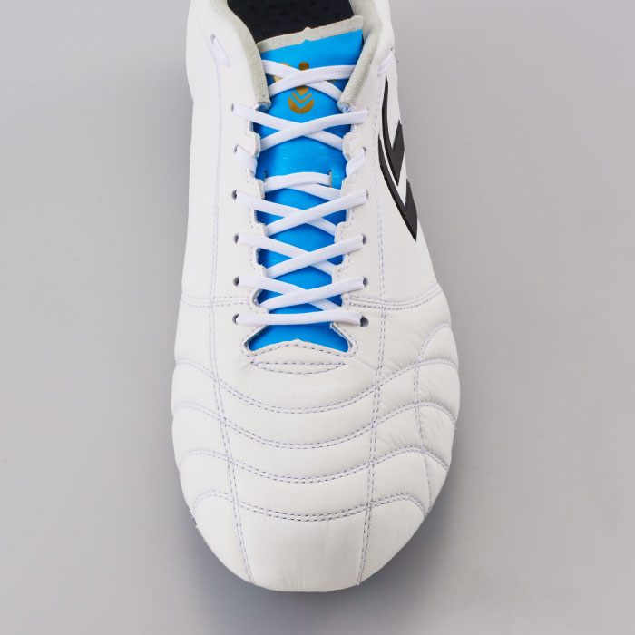 ヒュンメル　VORART ホワイト スパイクシューズ サッカースパイク VORART3（ヴォラート3）｜hummel｜ヒュンメル
