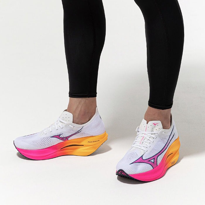 ラスト1足】 Mizuno ミズノ ランニングシューズ ウエーブリベリオン