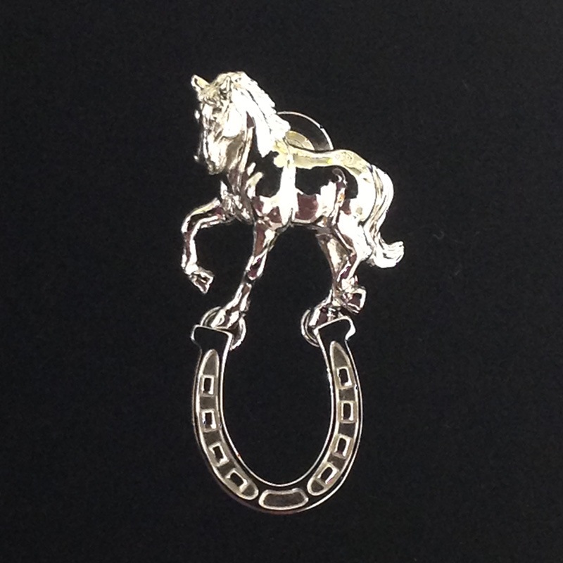 眼鏡ホルダー馬磨き