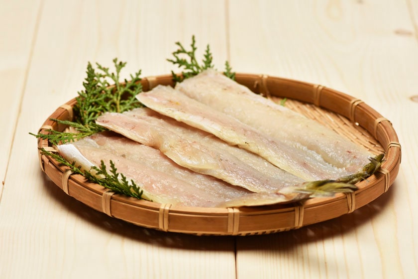 銚子産 赤かます塩干しM 2枚 | 魚種で選ぶ,かます | 津田水産オンラインショップ