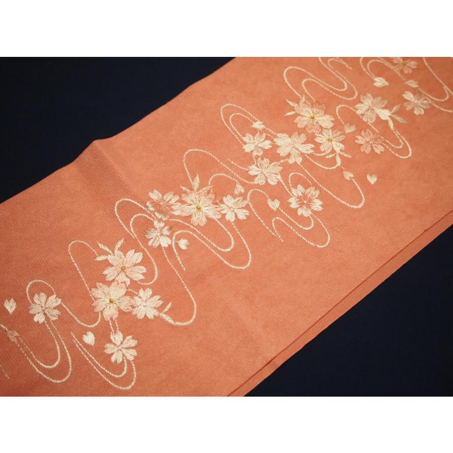 高級 付け下げ 正絹 袷 刺繍 サーモンピンク 暈し染め 地紋 色無地 レンタル 袷 10月～5月向け 高級正絹 サーモンピンク色