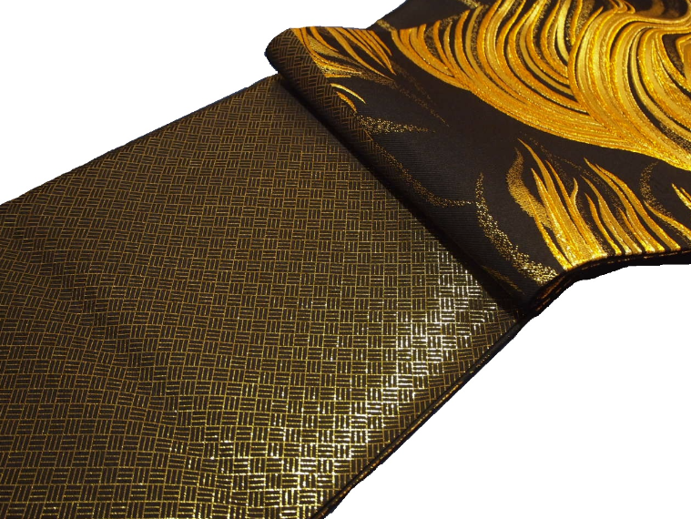 着物 帯 正絹　市松模様　6通袋帯　上質　艶のある象牙色 着物 帯 正絹市松模様6通袋帯上質艶のある象牙色