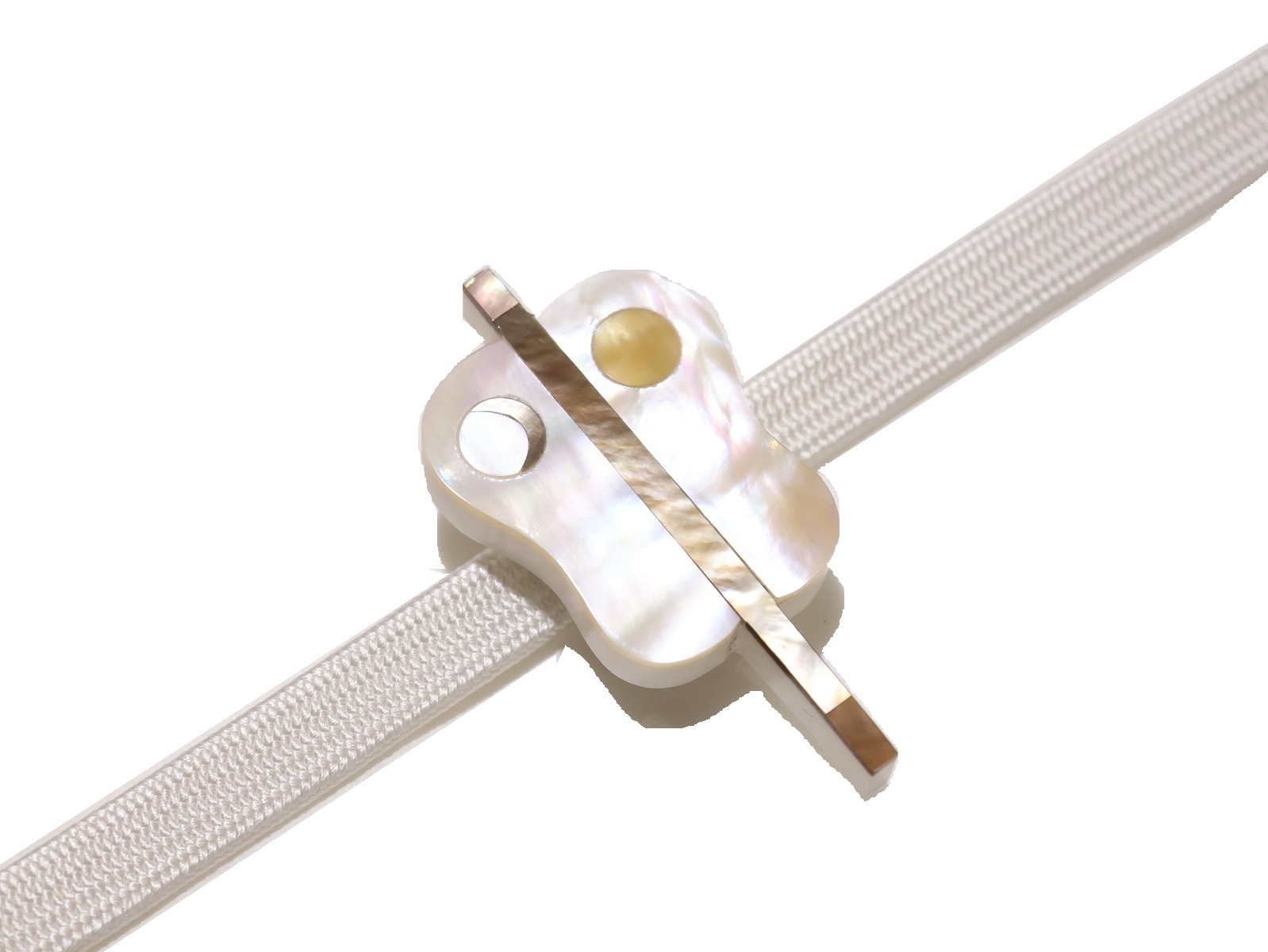 シェル帯留め「軍配」 | 帯締め,帯留め | 新宿津田家オンラインショップ