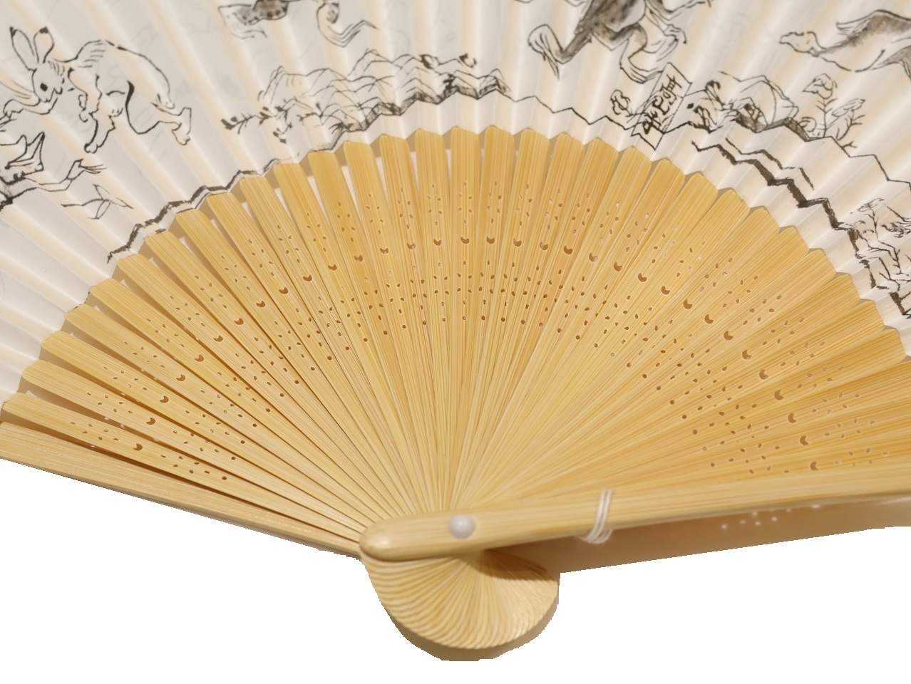 男物扇子「白色の地に鳥獣戯画の柄」 | 雑貨,扇子(紳士物