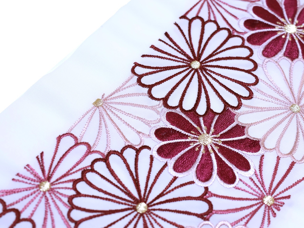 刺繍半衿「白色の地に赤紫色の菊の刺繍」 | 半衿、伊達衿,半衿(刺繍