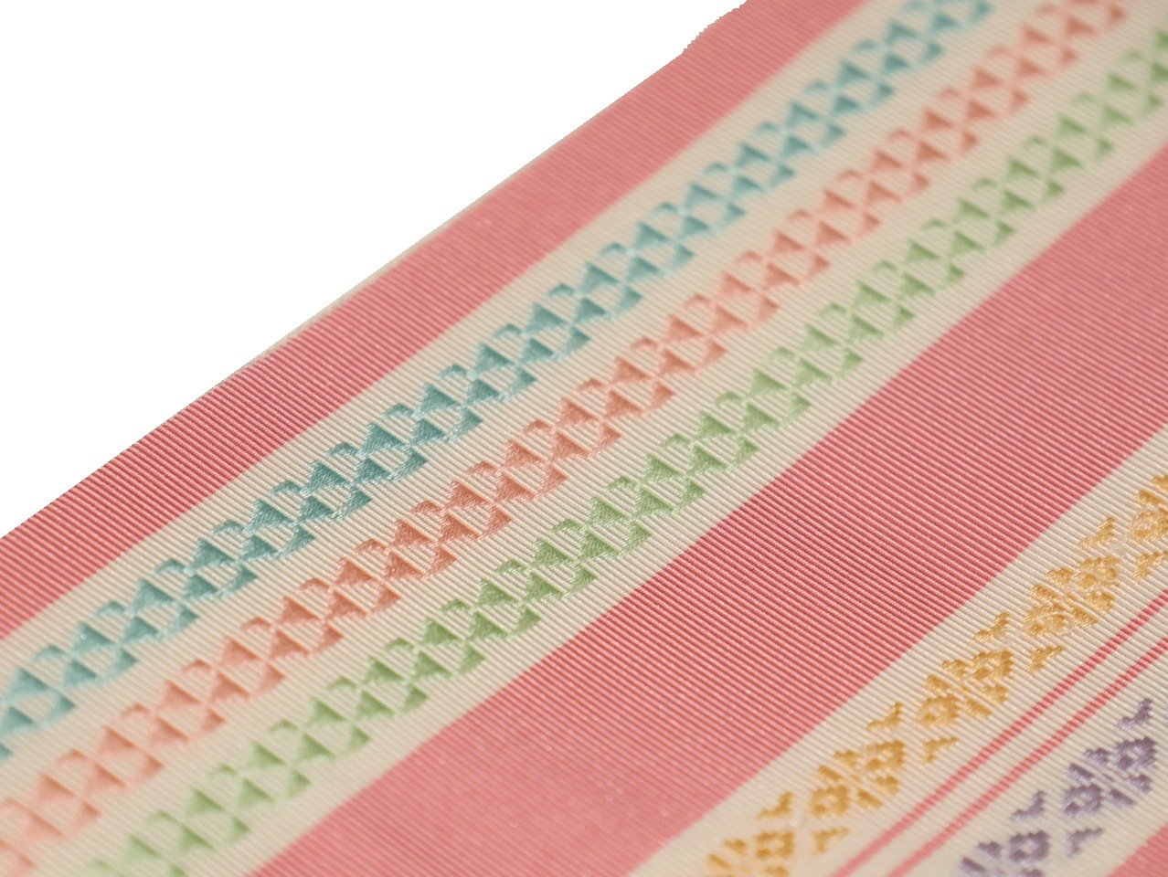 正絹博多織伊達締め「濃いピンク色の地に独鈷模様と鱗模様」 | 和装