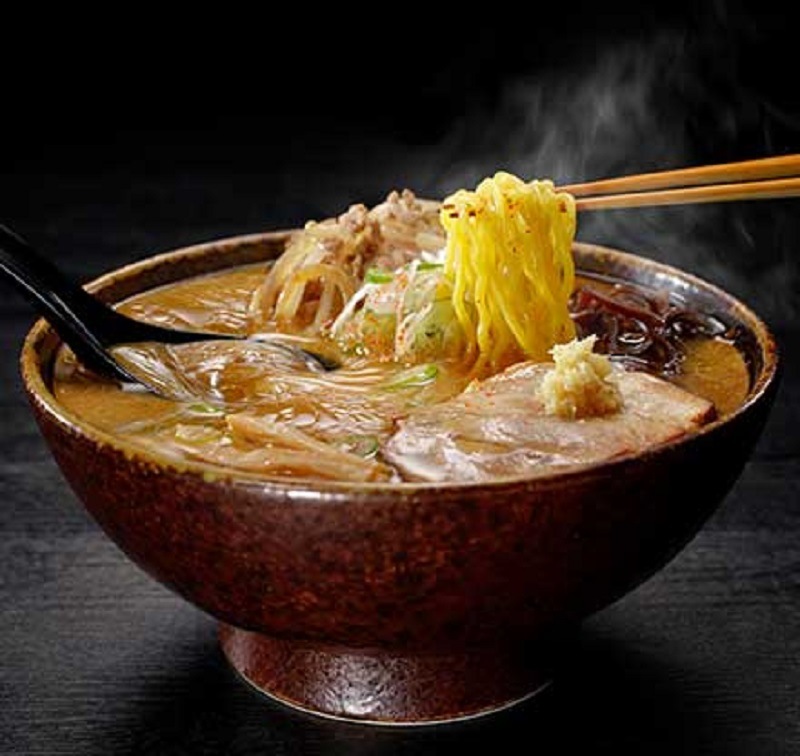 【自宅用】餃子２４個＋ラーメン味噌３食＋万能だれ<br>（味噌３食）【冷凍発送】