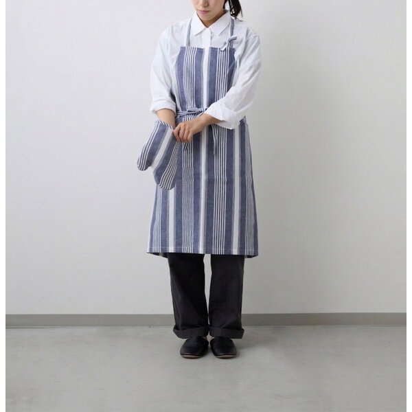 サンロクゴメソッド 365methods レオ エプロン ネイビー 4549351024168