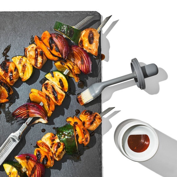 オクソー グッドグリップス OXO GOOD GRIPS オイルボトル(ブラシ付) 11380400