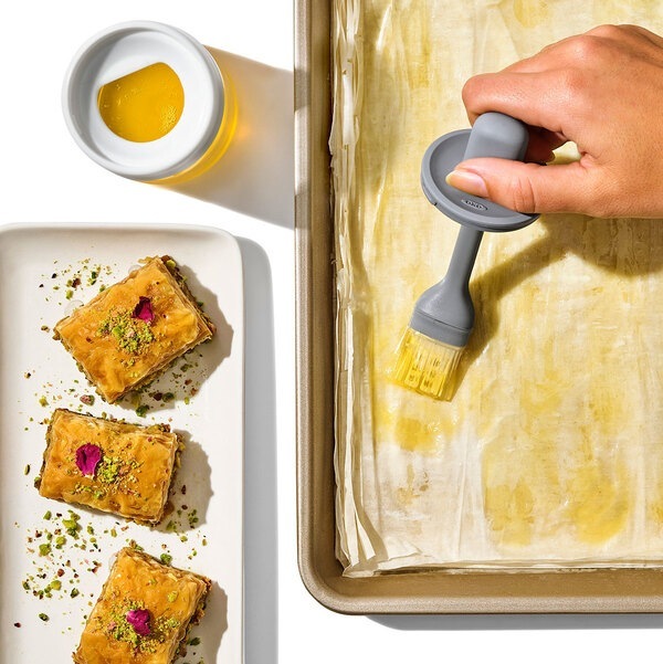 オクソー グッドグリップス OXO GOOD GRIPS オイルボトル(ブラシ付) 11380400