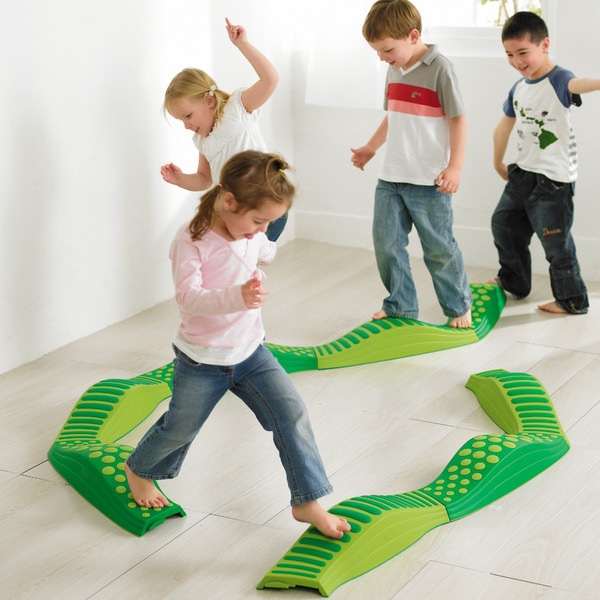 平均台 ウェイブバランス平均台（グリーン） 低床式平均台 スポーツ バランス遊具