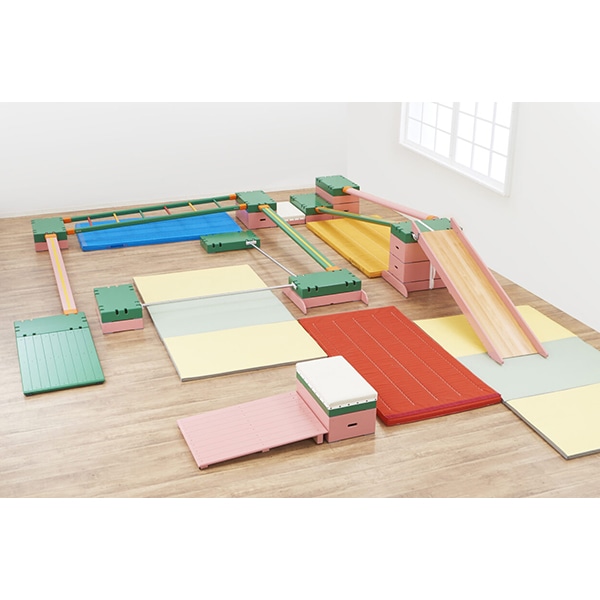 室内 鉄棒、体育体操マット、スケートボードセクション スケボーレール