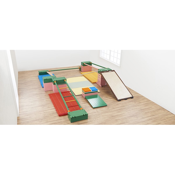 室内 鉄棒、体育体操マット、スケートボードセクション スケボーレール