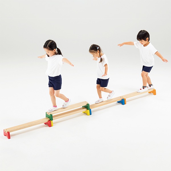 子どものバランス運動に コンパクトな平均台セット 室内用 カラー平均台(5本組)