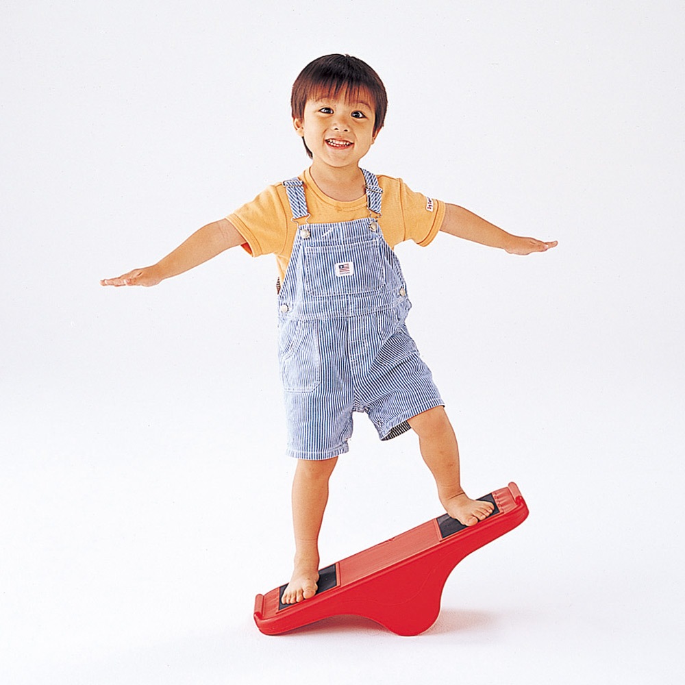 遊びながらバランス感覚の向上に バランス シーソー はだしゆれるシーソー