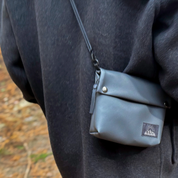 UPCYCLE ミニショルダーバッグ