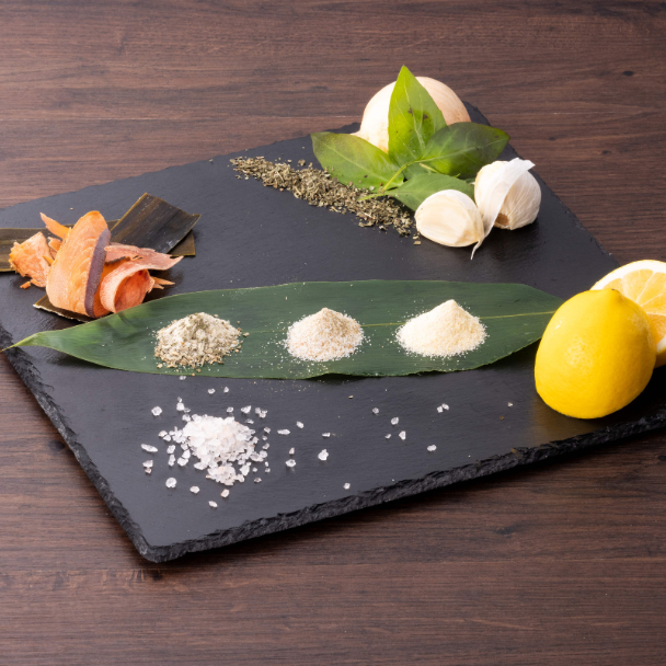 赤城和牛 赤身 霜降り 食べ比べステーキ(香味塩付き)　ヒレステーキ 100g×3枚、サーロインステーキ 300g