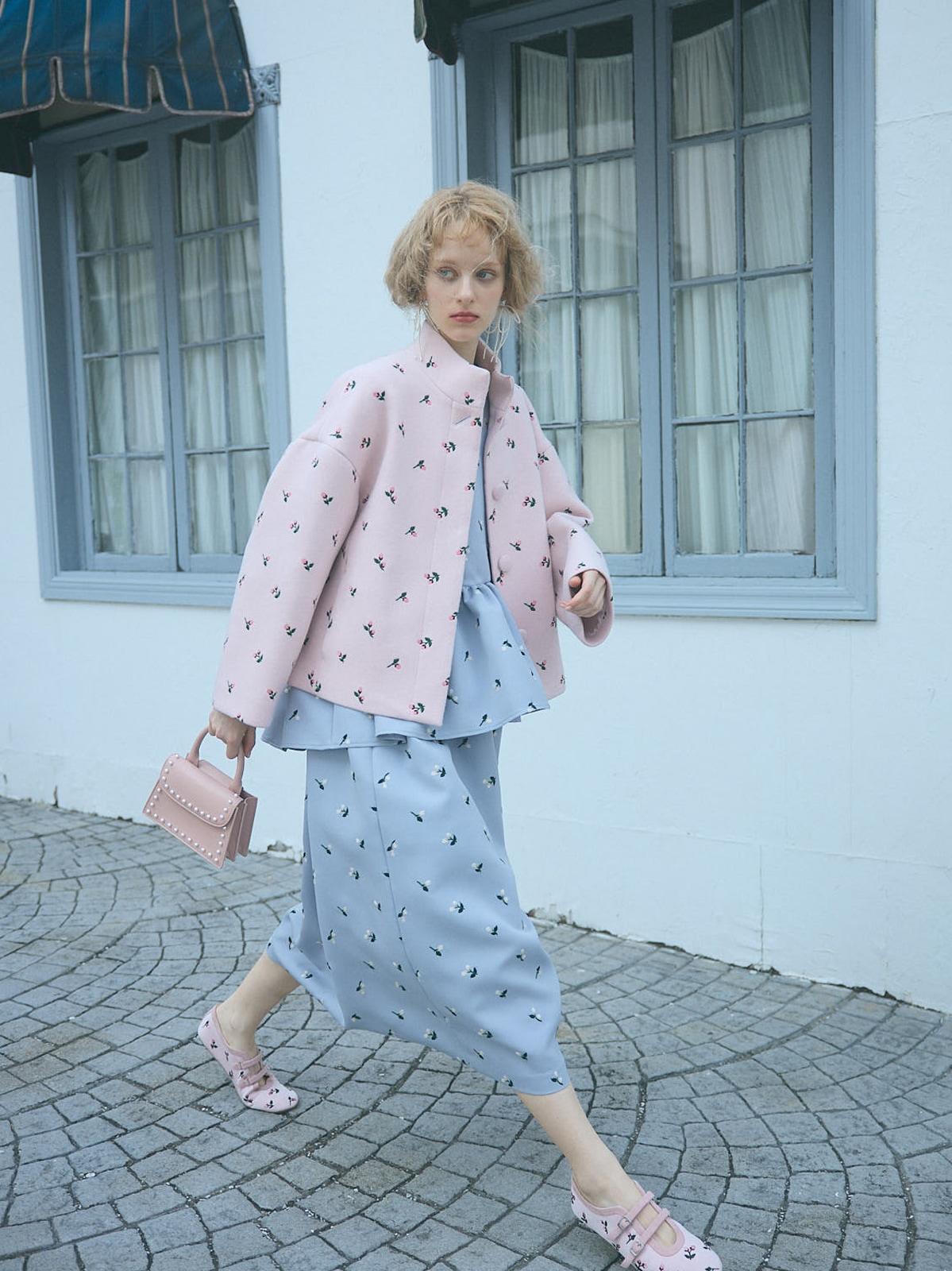 TSURU by Mariko Oikawa ブルー花柄トップス TSURU by Mariko Oikawa ブルー花柄トップス TSURU by Mariko Oikawa