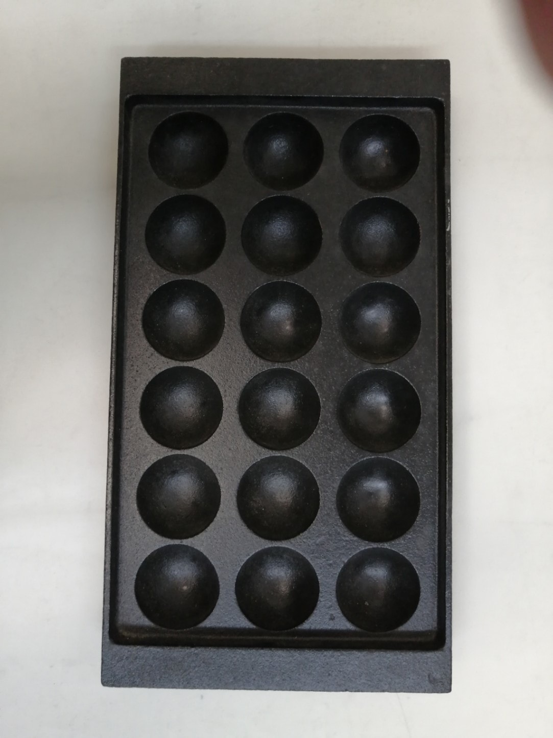 たこ焼き鉄板　１８穴（穴径４６ミリ）