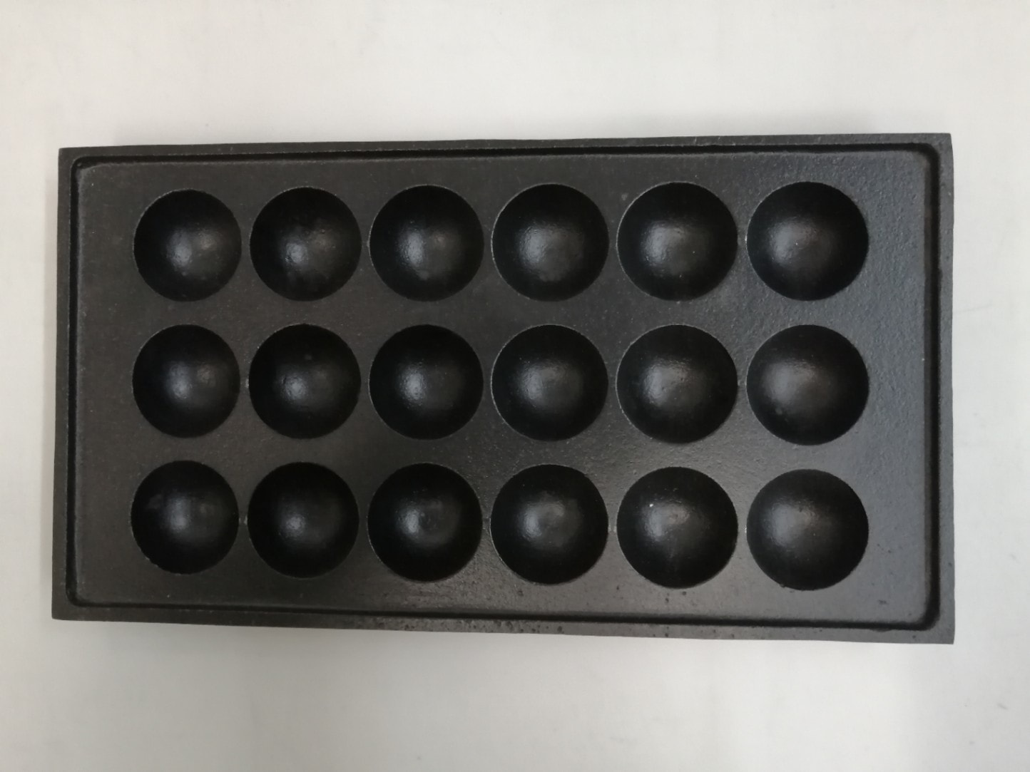 たこ焼き鉄板 18穴（穴径45ミリ） | アウトレット・特価（ワケあり