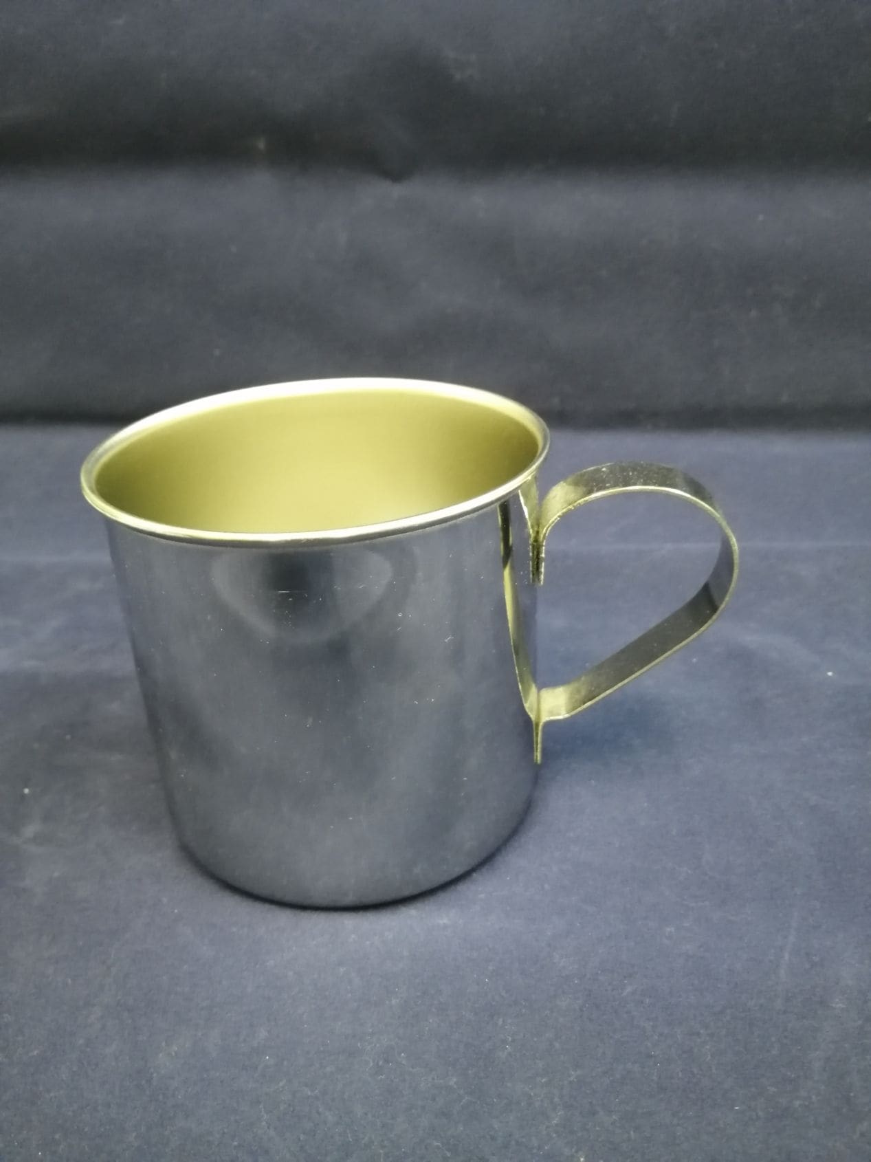 ふた無しソース入れ