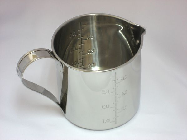 口付計量カップ　１０ｃｍ（０．７Ｌ）