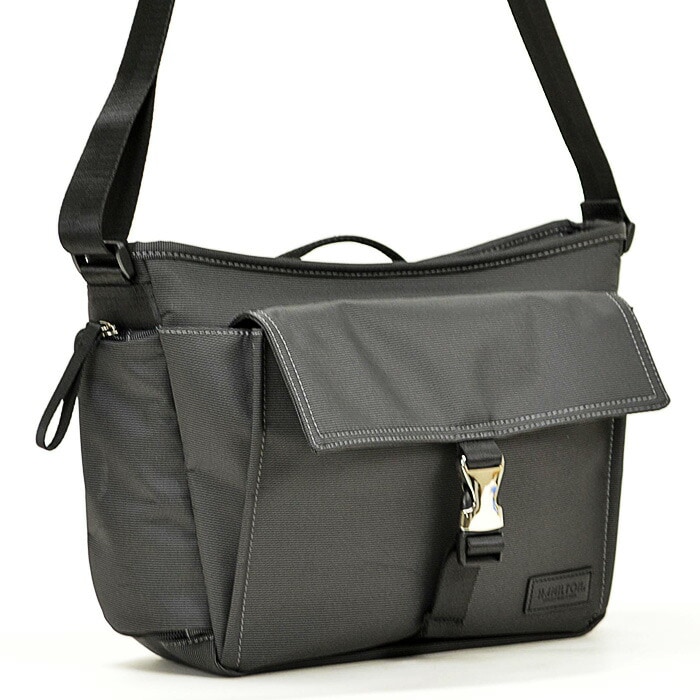 【セール品】ショルダーバッグ メンズ <br><br>【斜めがけ 横型 軽い 軽量 ショルダーバック レディース ビジネスバッグ ナイロン キャリーバー通し B5 旅行 通勤 黒 カーキ #33718 ビジネスバック】[tr]