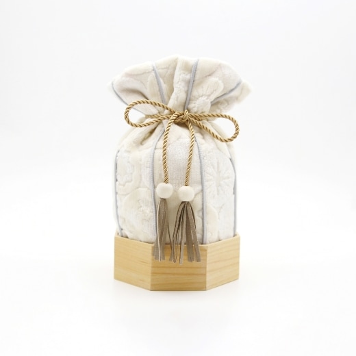 布製 骨壷カバー 金華山織 くるみ フワラー柄 アイボリー 【3寸用】木桶付き