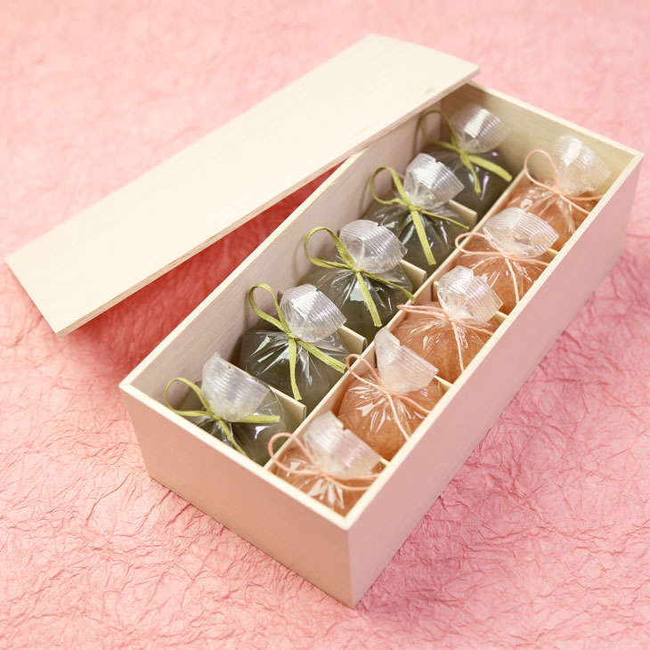京都 鶴屋光信 御中元 夏 ギフト  和菓子 ギフト 木箱入り 恋桜（こいざくら）5個・葛まんじゅう（抹茶）5個 