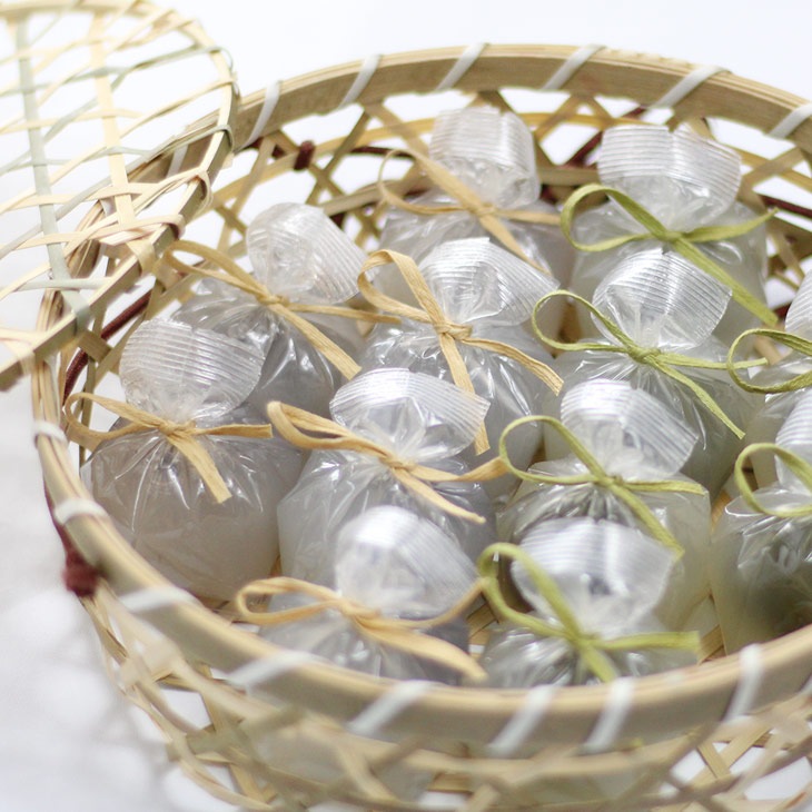 京都 鶴屋光信 ギフト 涼菓 和菓子 お歳暮 竹かご 葛まんじゅう（小豆）（抹茶）（柚子）各4種 12個入