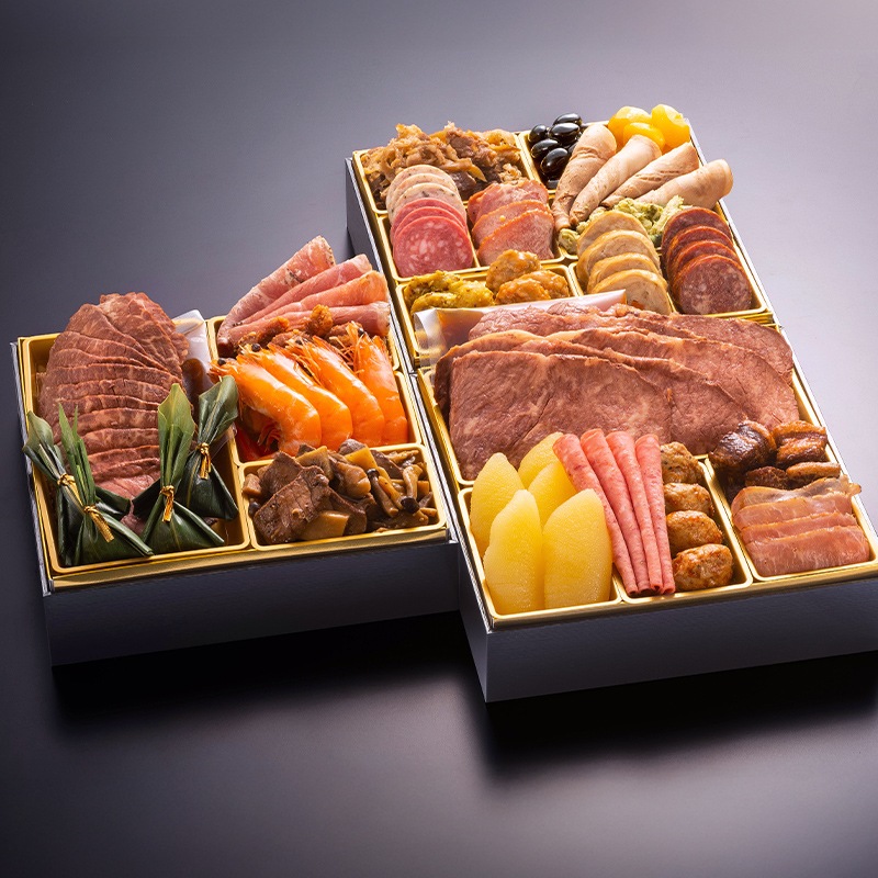 【送料無料】5人前目安　おせち「肉づくし重」