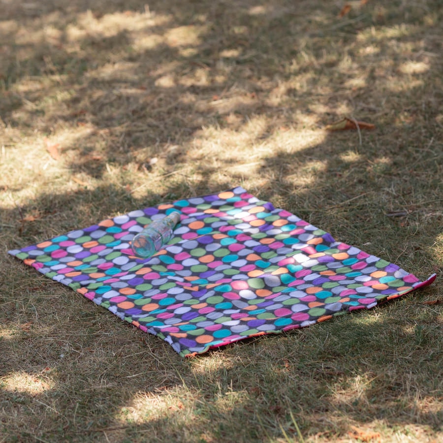 Walker Picnic Rug 98x66cm ピンクスポット ピンク Pink Spot Pink レジャーシート 防水裏地