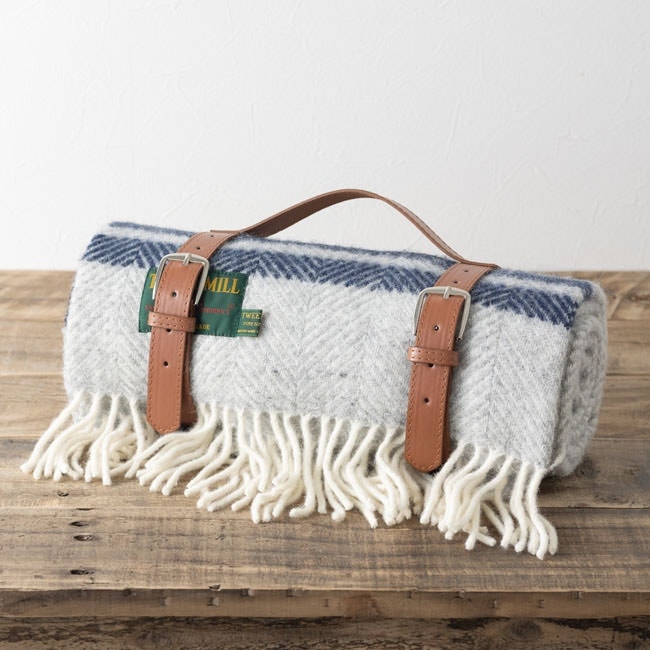 ブランケット ニーラグ 70x183cm フィッシュボーン 2ストライプ