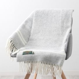 ֥󥱥å ˡ饰 70x183cm եåܡ 2ȥ饤 졼꡼ ȡ / Fishbone 2 Stripe Greycream Knee Rug