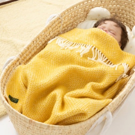 ƥå ٥ӡ ֥󥱥å 68x73cm ӡϥ  / Baby Pram Blanket with Stitch Beehive Yellow