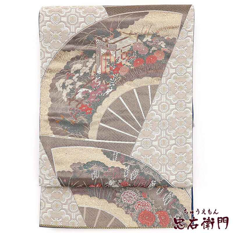 【50%OFF|えびす講セール|期間限定】【中古】袋帯 リサイクル 正絹 礼装 フォーマル 仕立上がり レディース 灰色 金 扇面文 御所車 花柄 牡丹 藤 菖蒲 長さ432cm 忠右衛門 即日発送
