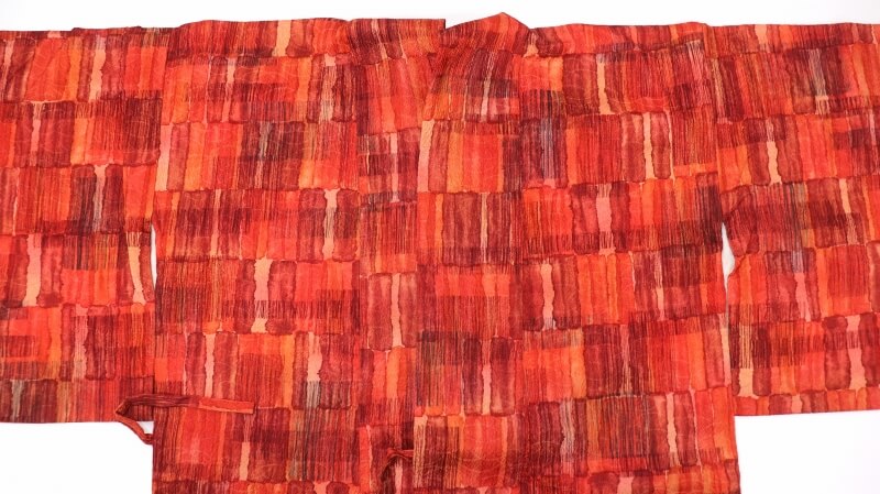 【50%OFF|えびす講セール|期間限定】【中古】 小紋柄 総柄 コート 和装 化繊 レッド 裏地あり 袷せ リメイク用 リュース リサイクル【返品・キャンセル不可・電話注文不可】