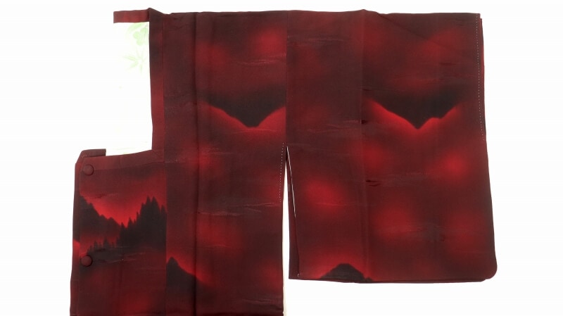 【50%OFF|えびす講セール|期間限定】【中古】 道行コート 正絹/シルク レッド 裏地あり 袷せ 変色等 リメイク用 リュース リサイクル【返品・キャンセル不可・電話注文不可】