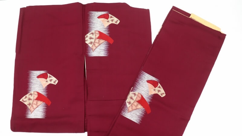 【50%OFF|えびす講セール|期間限定】【中古】 昭和レトロ 昭和アンティーク 御召し お召し 着物 レッド 裏地あり 袷せ 変色等 リメイク用 リュース リサイクル【返品・キャンセル不可・電話注文不可】