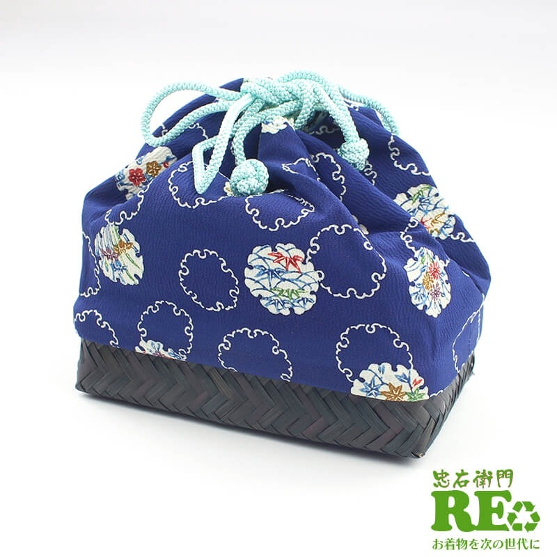 【価格見直し宣言】【中古】 バッグ かご付き 巾着 着物用 和装バッグ カジュアル リサイクル レディース 紺 高さ17cm 幅19cm リサイクルバッグ 即日発送
