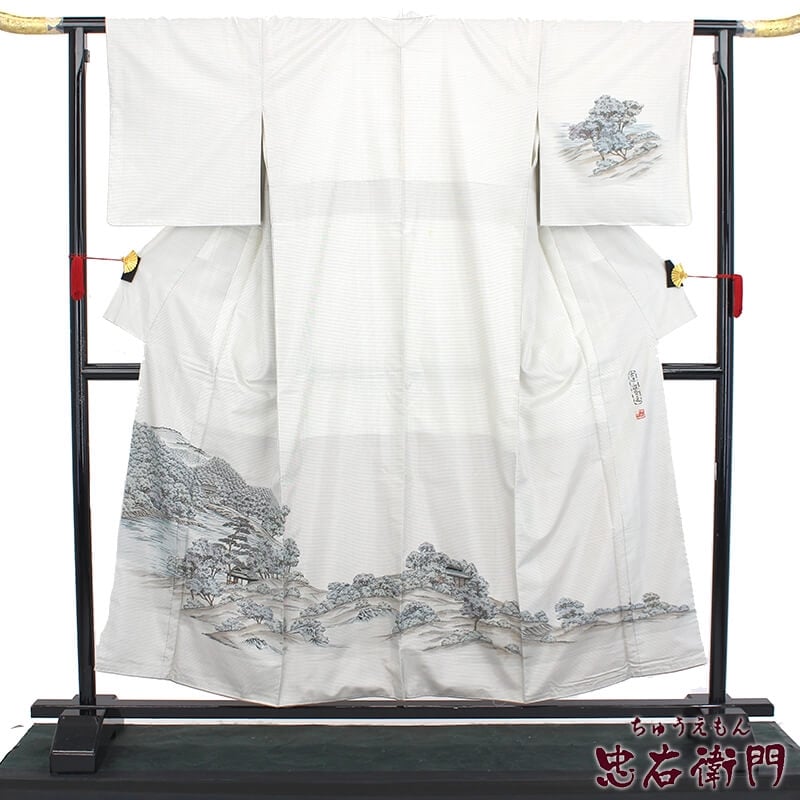 【中古】 紬 本場染大島紬 付下げ レディース 正絹 灰白 風景柄 身丈159cm 裄丈66.5cm 仕立て上がり着物 カジュアル ゆったりサイズ リユース着物 リサイクル着物 10時までのご注文で即日発送