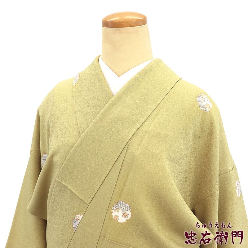 反物 銘仙 別織 秩父路 クリーム 緑 茶 黄 グレー 横段 三升 正絹 糸留め付き リメイク レトロ 未使用品 【キモノオフ野々市若松店】 引換券】秩父銘仙反物 一反 ／ 着物 伝統工芸 正絹 シルク 埼玉県 特産