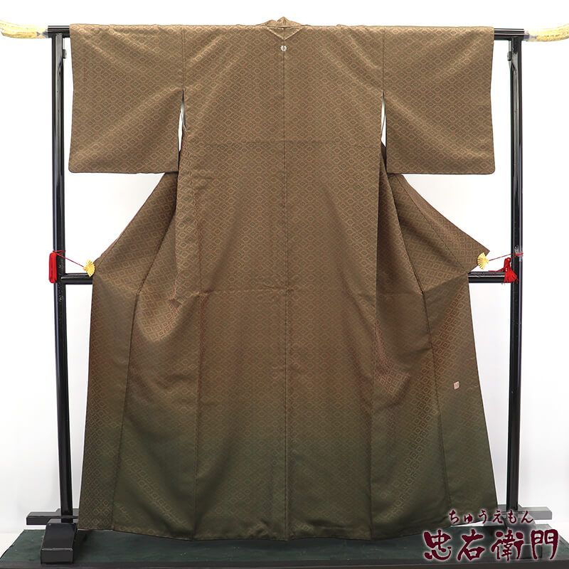 【期間限定20%OFF】【11/1 10時までの販売】【中古】 御召 付下げ お召 袷 レディース 正絹 茶緑 小葵文 身丈167.5cm 裄丈67cm Lサイズ相当 リサイクル着物 リユース着物 中古着物 送料無料 即日発送