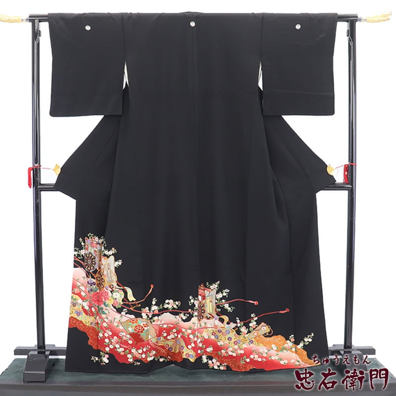 【中古】 黒留袖 販売 単品 礼装 着物 和装 フォーマル 正絹 黒 丸に五三の桐 道長取り 御所車 身丈167cm 裄丈66cm 結婚式 母親 M~Lサイズ相当 リサイクル着物 リユース着物 中古着物 送料無料 即日発送