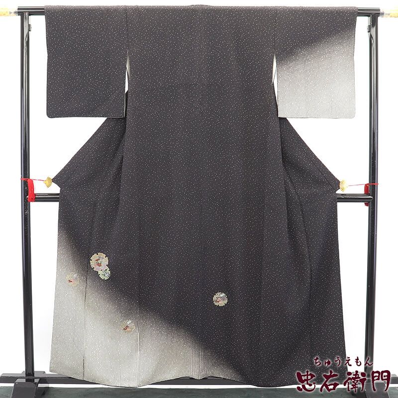 【中古】 訪問着 袷 レディース 正絹 黒 白ベージュ 雪輪 刺繍 モダン 身丈161cm 裄丈65.5cm パーティ 会食 Mサイズ相当 リサイクル着物 リユース着物 中古着物 送料無料 即日発送