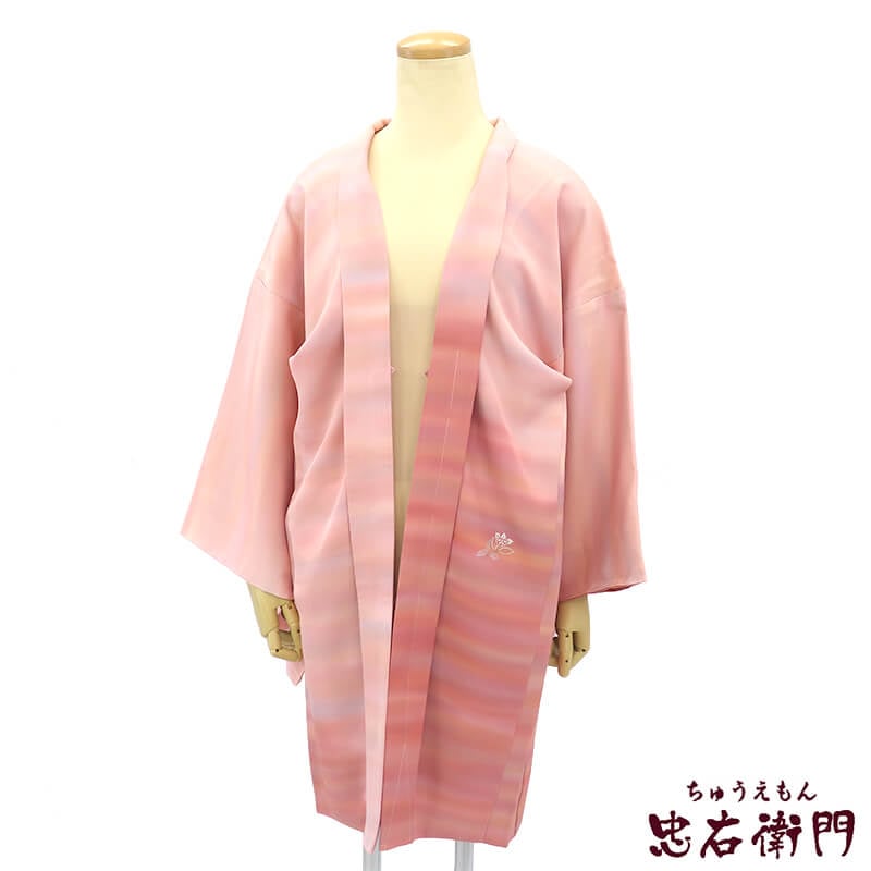 【中古】 羽織 レディース 正絹 ピンク 一つ紋 下り藤 刺繍 橘 身丈89cm 裄丈68cm カジュアル フォーマル M〜Lサイズ相当 リサイクル着物 リユース着物 中古着物 即日発送